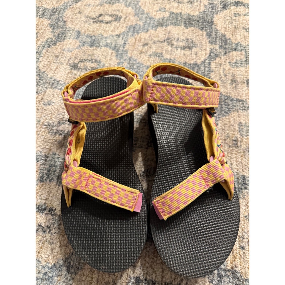 TEVA Picnic Cherries Universal Platform SANDALS US 8/ EUR 39 Excellent Condition - Picture 2 of 6